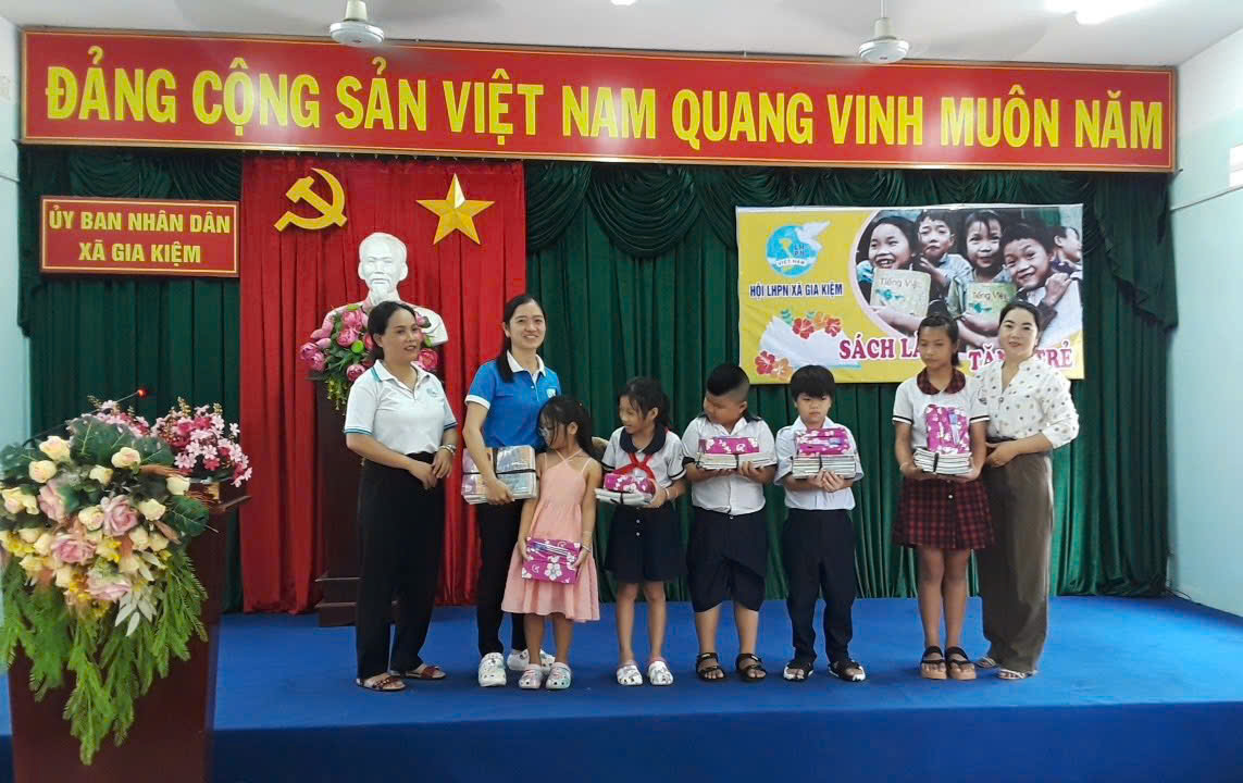 Chi hội trưởng phụ nữ “Giỏi việc nước, đảm việc nhà”